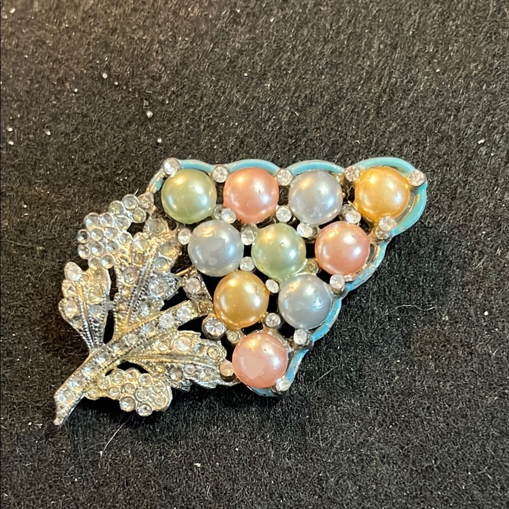 Vintage Multicolor Pearl Leaf Brooch